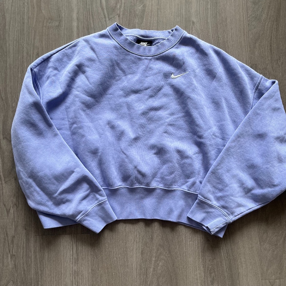 Nike Sportswear Women's Essentials Fleece Cropped Crew